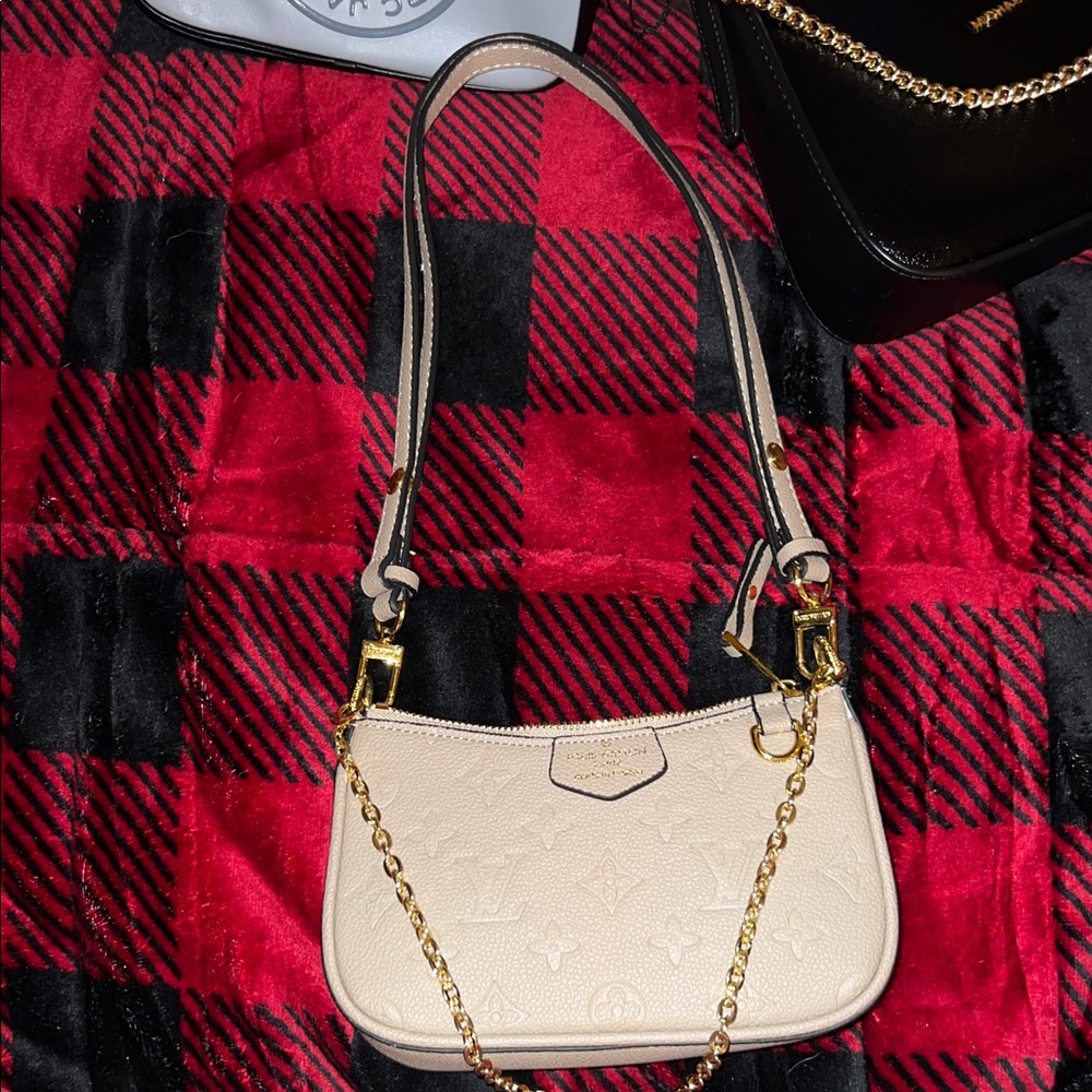 Elegant Cream louis vutton  Shoulder Bag